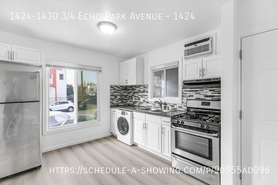 Primary Photo - Newly remodeled modern 1 Bed + 1 Bath + Of...