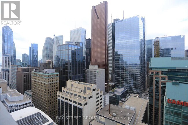 Photo du bâtiment - 25 Richmond St E