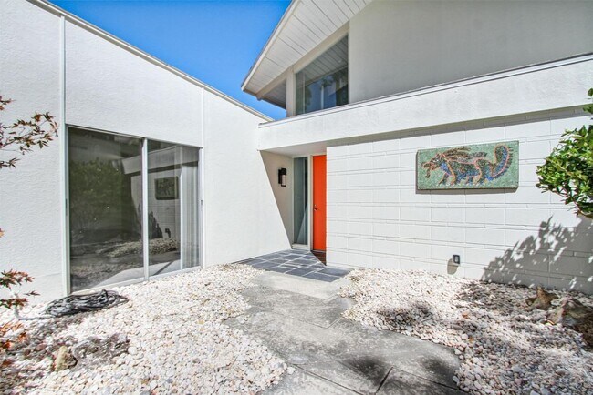 Building Photo - 4311 Venetia Boulevard