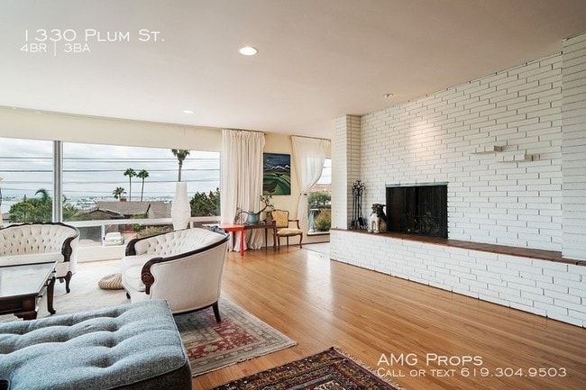 Foto del edificio - Views Views Views Timeless Point Loma Gem