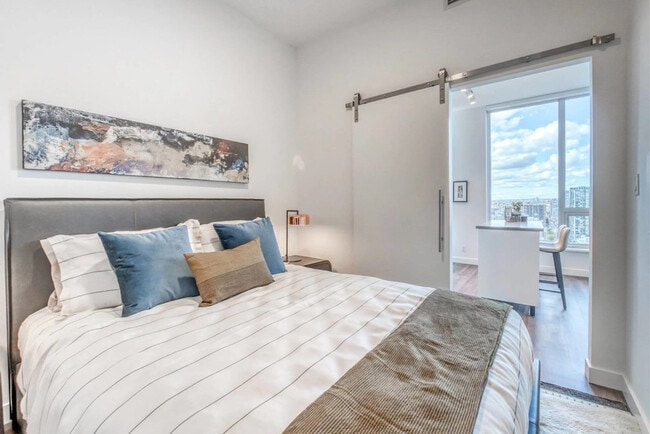 Building Photo - 1221 Macleod Trl SE