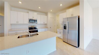 Building Photo - 12005 Savanna Lks Blvd