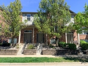 Building Photo - 1513 Bristol Ln