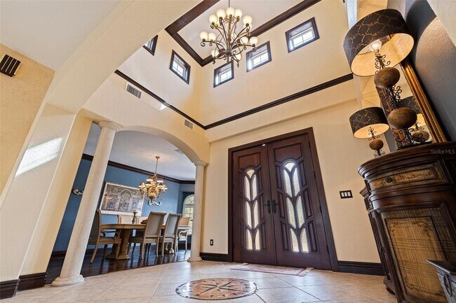 Building Photo - 3931 Pompano Dr SE