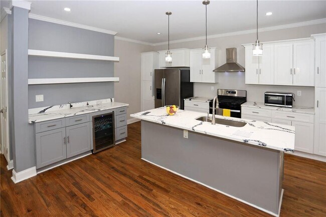 Foto del edificio - 1333 Lyle Ave