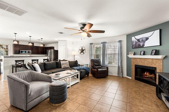 Building Photo - 1051 Dorn