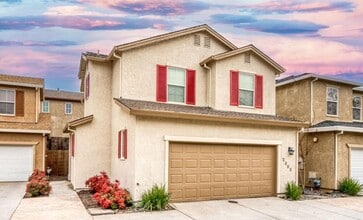 Building Photo - 2352 la Villa Way