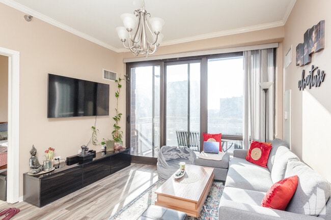 Foto del edificio - 1 E 8th St