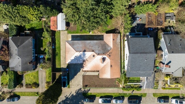 Building Photo - 540 N 83rd St