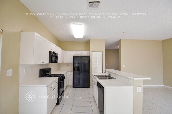 Foto del edificio - 4415 SW 153rd Ave