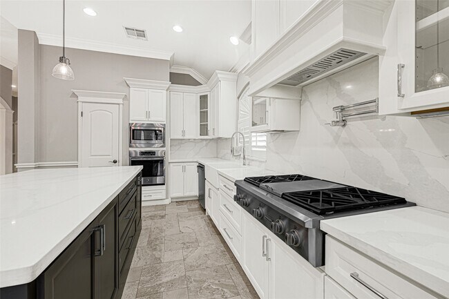 Foto del edificio - 6403 Parkriver Crossing