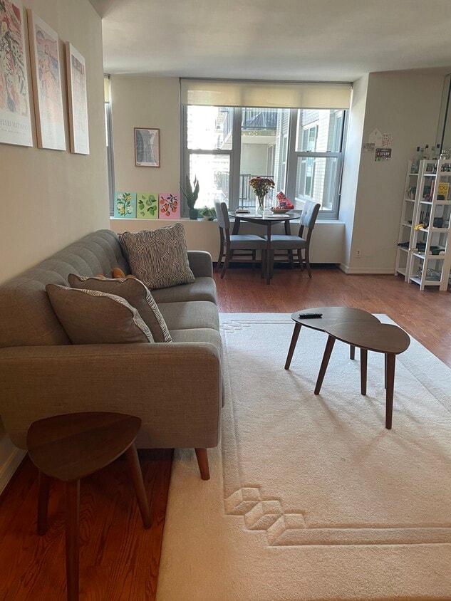 Foto del edificio - 400 E Randolph St