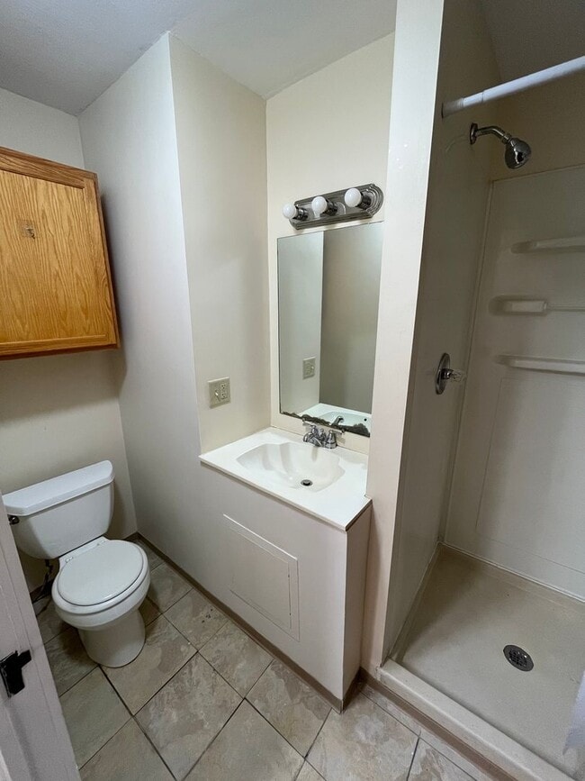 Building Photo - 1029 Spafford Ave