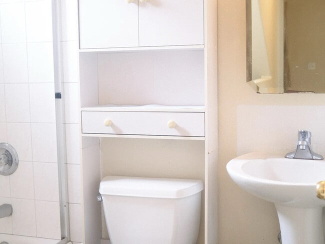 Foto del edificio - 2414 Clement St