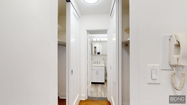 Foto del edificio - 165 E 35th St