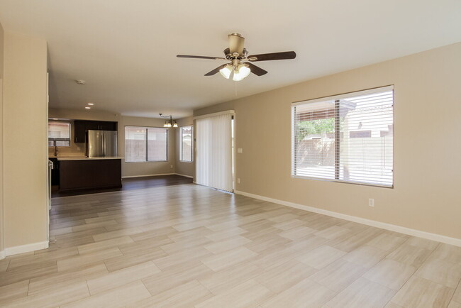 Foto del edificio - 4538 W Fawn Dr