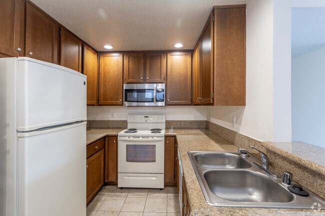 2 BR 2 BA - Plan 3 - River Run Village