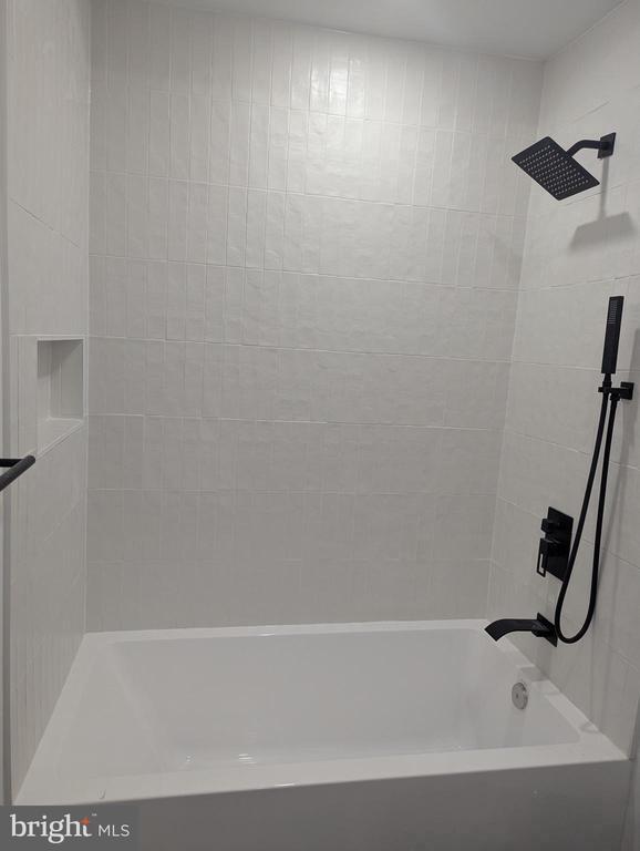 Foto del edificio - 2050 Fairmount Ave