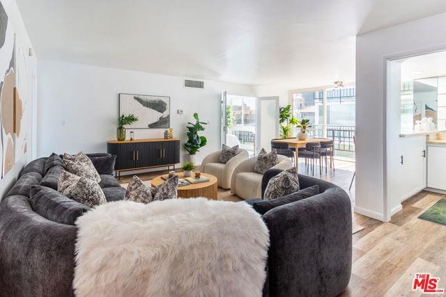 Building Photo - 9950 Durant Dr