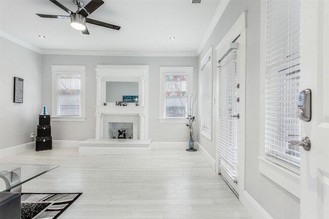 Building Photo - 4719 Junius St