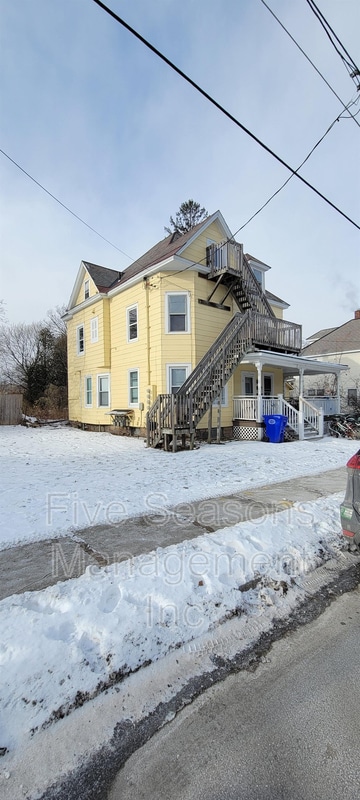 Building Photo - 19 Fletcher Pl