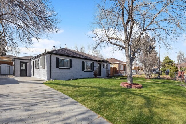 Foto del edificio - 1620 Carrol Court