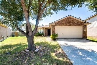 Building Photo - 8442 Rollins Bend Ln