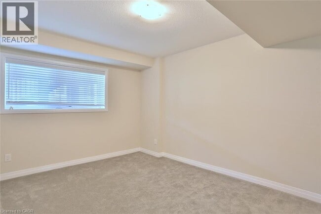 Building Photo - 29 Ridgemount St