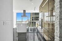 1100 Biscayne Blvd