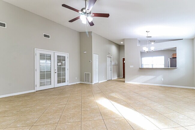 Foto del edificio - 11214 Elmfield Dr