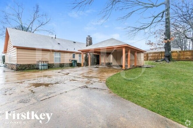 Building Photo - 5230 Twin Woods Ave