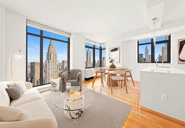 Building Photo - 49 E 34th St