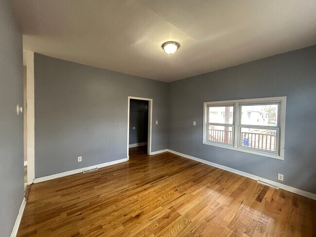 Foto del edificio - 1504 Summerfield Ave