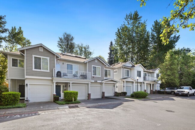 Foto del edificio - Spacious 3 bed Townhome