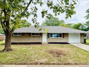 Building Photo - 4426 Lesher Dr
