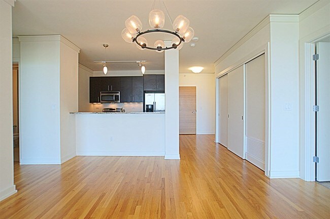 Foto del edificio - 1570 Elmwood Ave