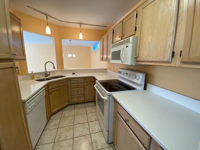Building Photo - Your Ideal Coastal Retreat in Virginia Bea...