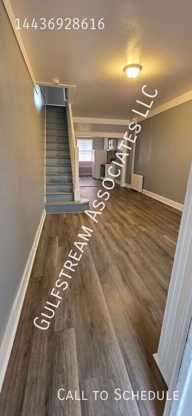Foto principal - 823 N Belnord Ave