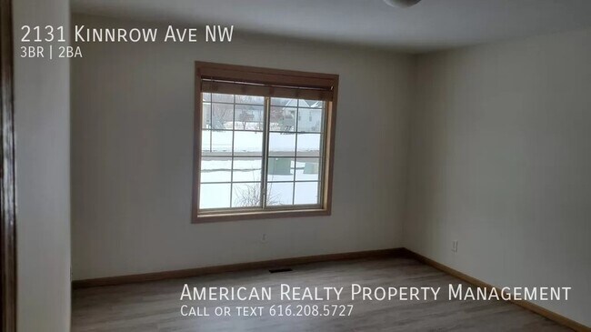 Building Photo - 2131 Kinnrow Ave NW