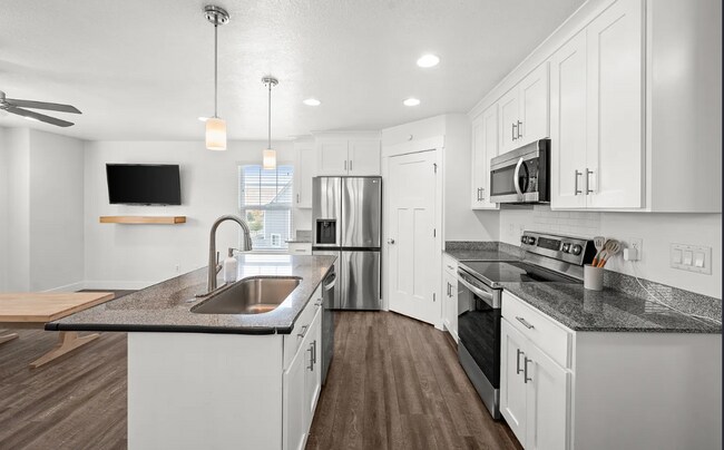 Foto del edificio - 3 Bedroom/2.5 Bathroom Townhouse in Lehi