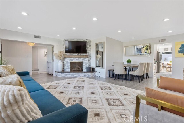 Building Photo - 22444 Venido Rd