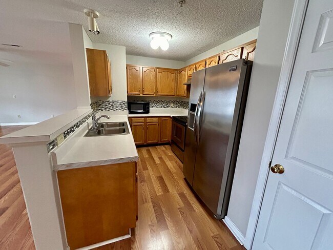 Foto del edificio - Second Floor 2BR/2BA Condo on Lawndale!