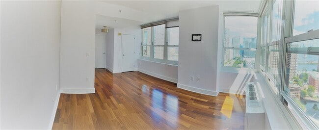 Building Photo - 88 Morgan St