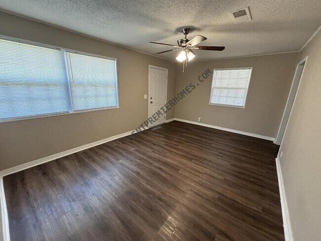 Foto del edificio - 404 N Scott St