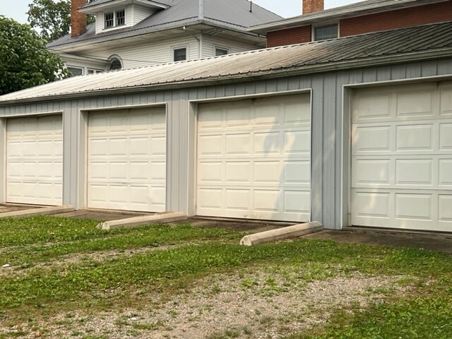 Building Photo - 449 S 4th St