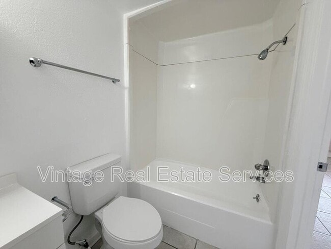 Building Photo - 3301 58th Ave S