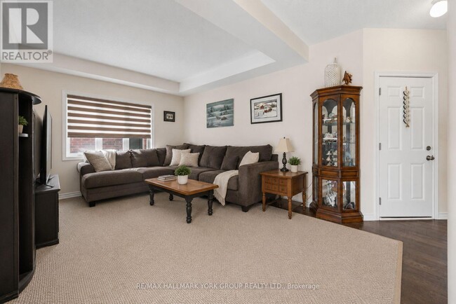 Building Photo - 45 Furniss St