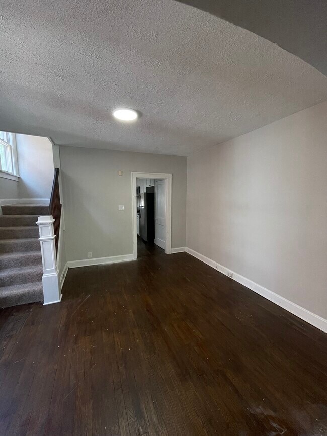 Building Photo - 50 E Markison Ave