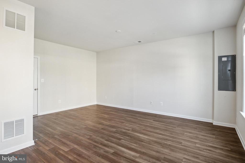 Foto principal - 3024 Osprey Way N