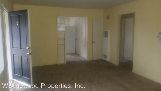 Building Photo - 14590 Big Basin Way